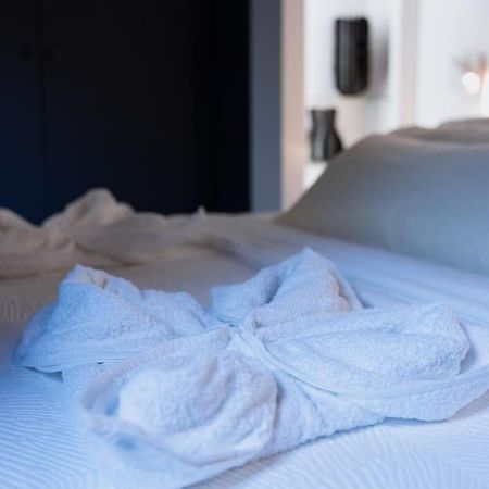 Ferienwohnung Galaxy La Tete Dans Les Etoiles Riom Exterior foto