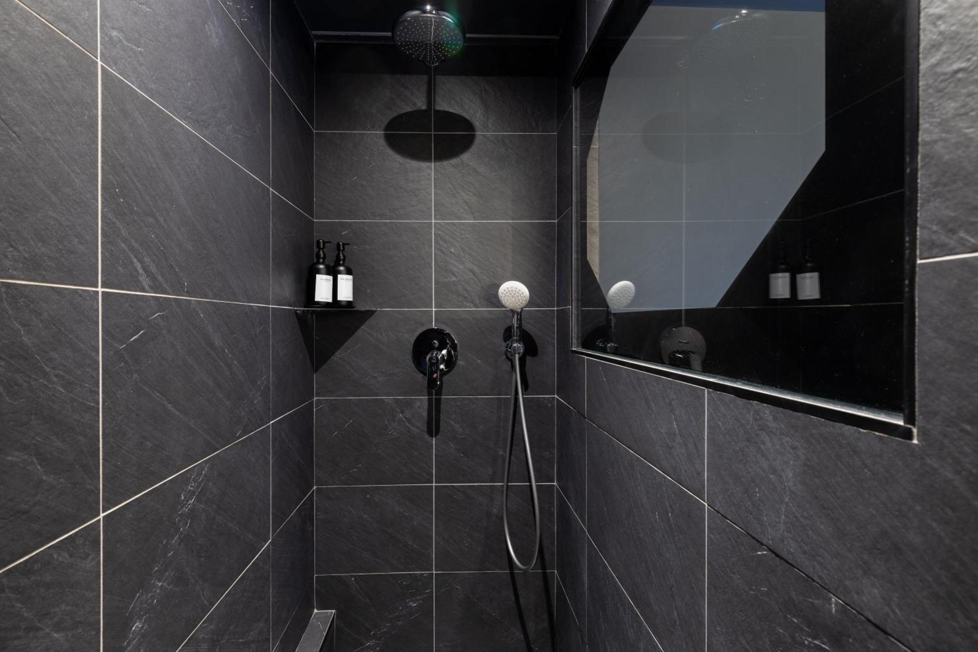 Ferienwohnung Galaxy La Tete Dans Les Etoiles Riom Exterior foto